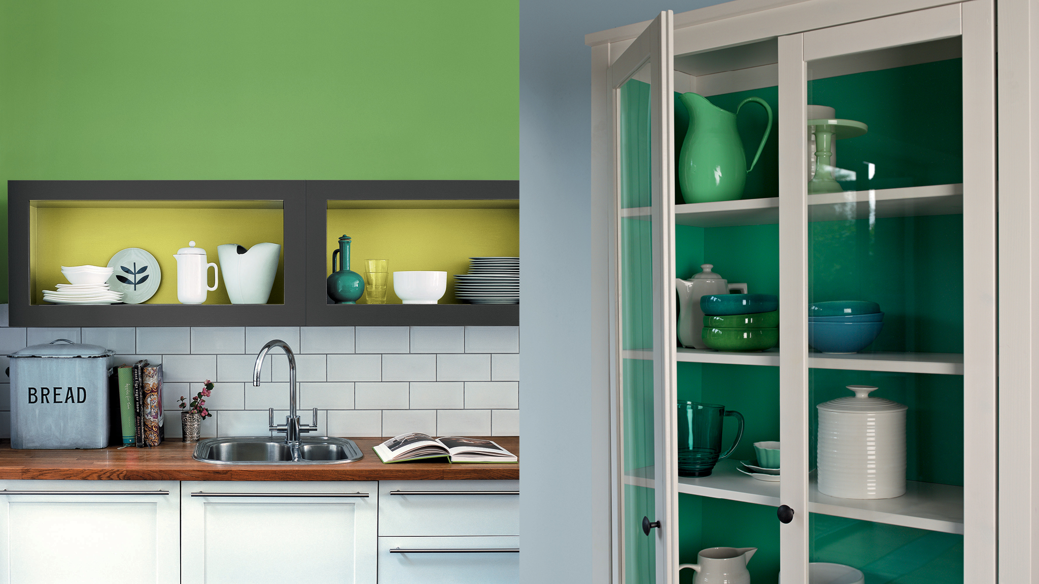 Colourful kitchen cupboards Яркий цвет стенок кухонных полок будет радовать вас каждый раз, когда вам на них что-то понадобится.